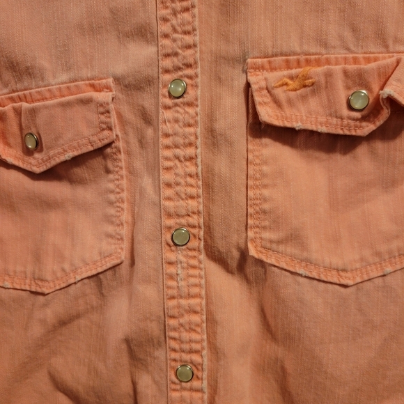 Hollister Pearl Snap Coral Long Sleeve Shirt - Picture 3 of 5